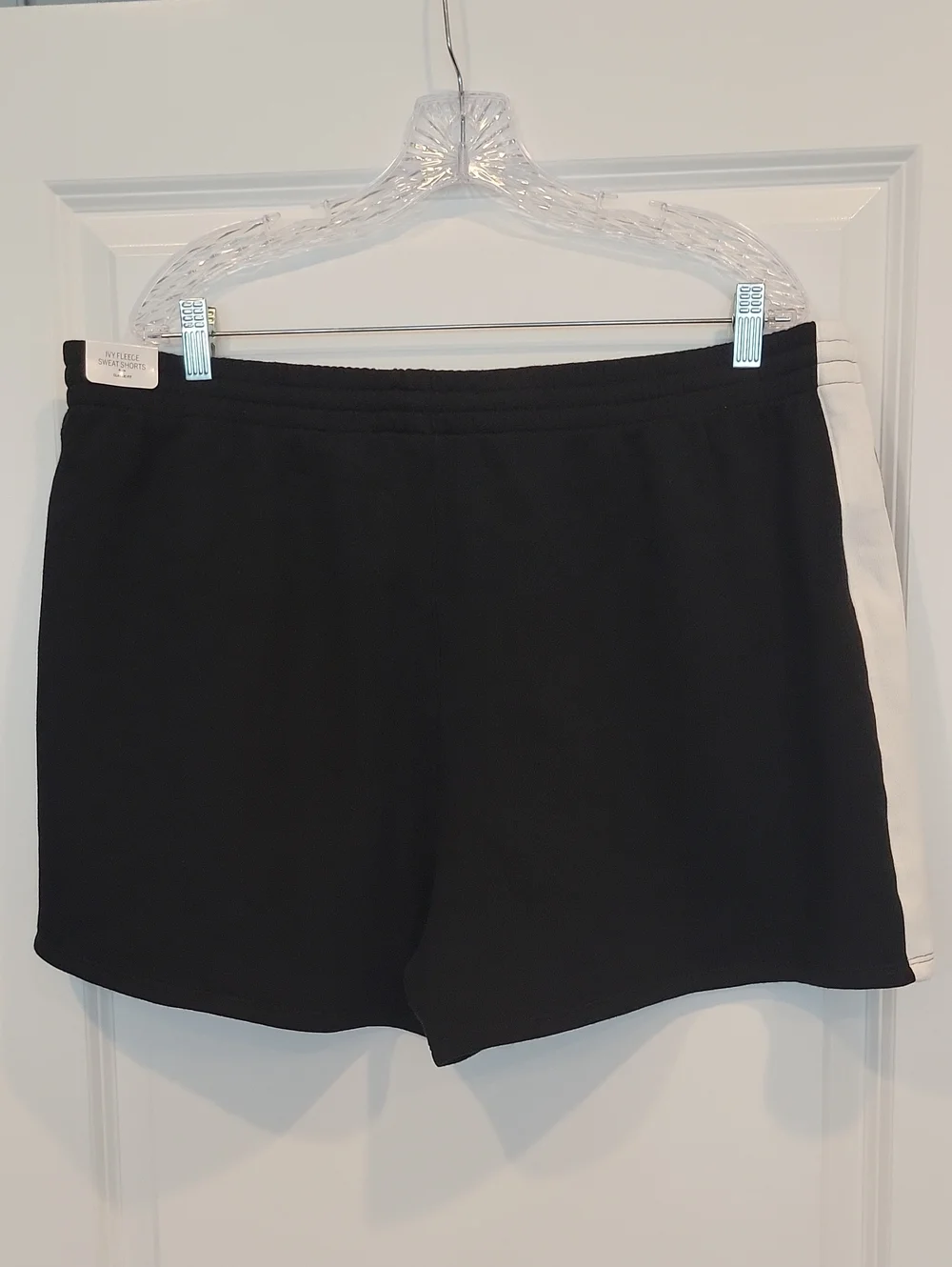 PINK Victoria's Secret Black Ivy Fleece Sweat Shorts White Crest Logo XXL NWT